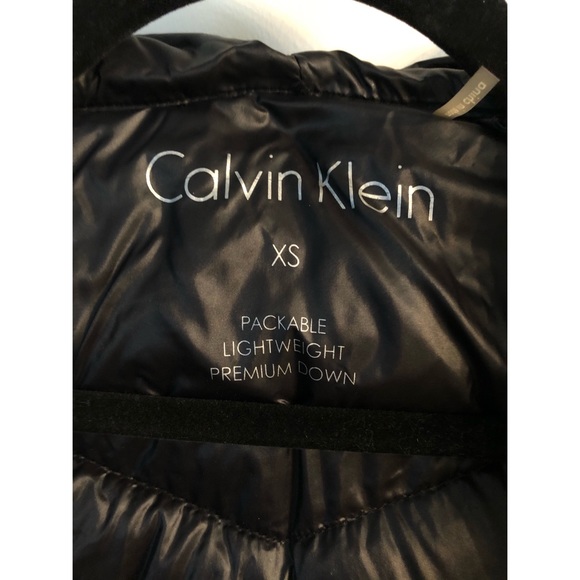Calvin Klein Chevron Packable Mid-Length Down Coat - Picture 4 of 4